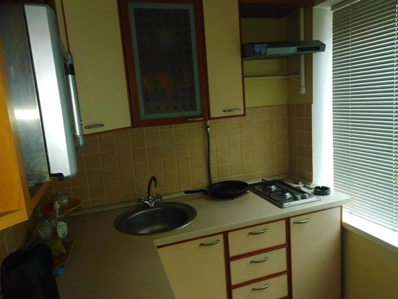 Вул. Бажова, 8. Поряд Метро Appartement Kiev